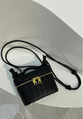 Mia Woven Leather Beauty Case Black