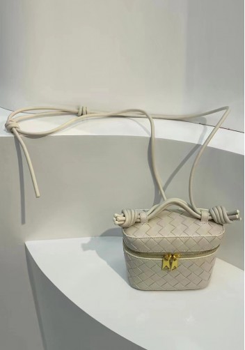 Mia Woven Leather Beauty Case Cream