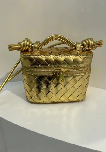 Mia Woven Leather Beauty Case Gold