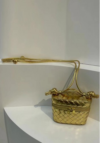 Mia Woven Leather Beauty Case Gold