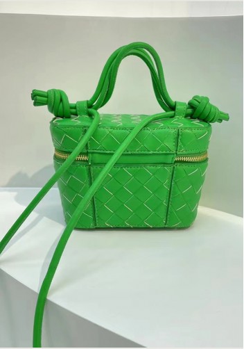Mia Woven Leather Beauty Case Green