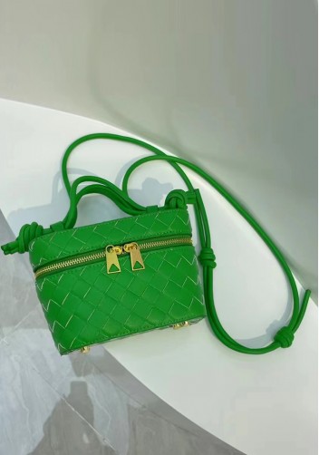 Mia Woven Leather Beauty Case Green