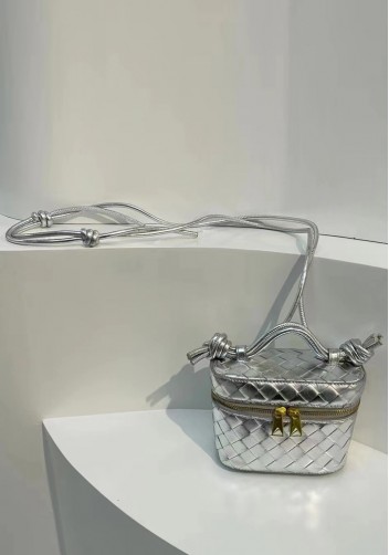 Mia Woven Leather Beauty Case Silver