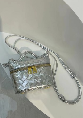 Mia Woven Leather Beauty Case Silver